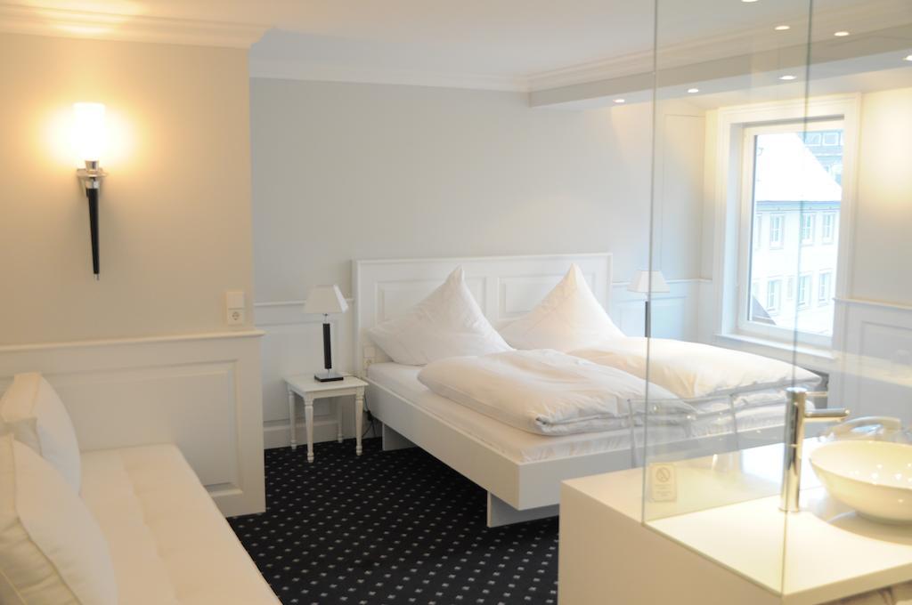 Boutique Hotel Am Rathaus - Reblaus Ulm Room photo